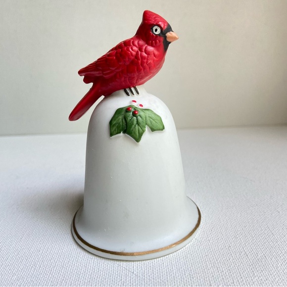 Lefton China red cardinal ceramic bell bird with holly and berries hand painted - Picture 1 of 8